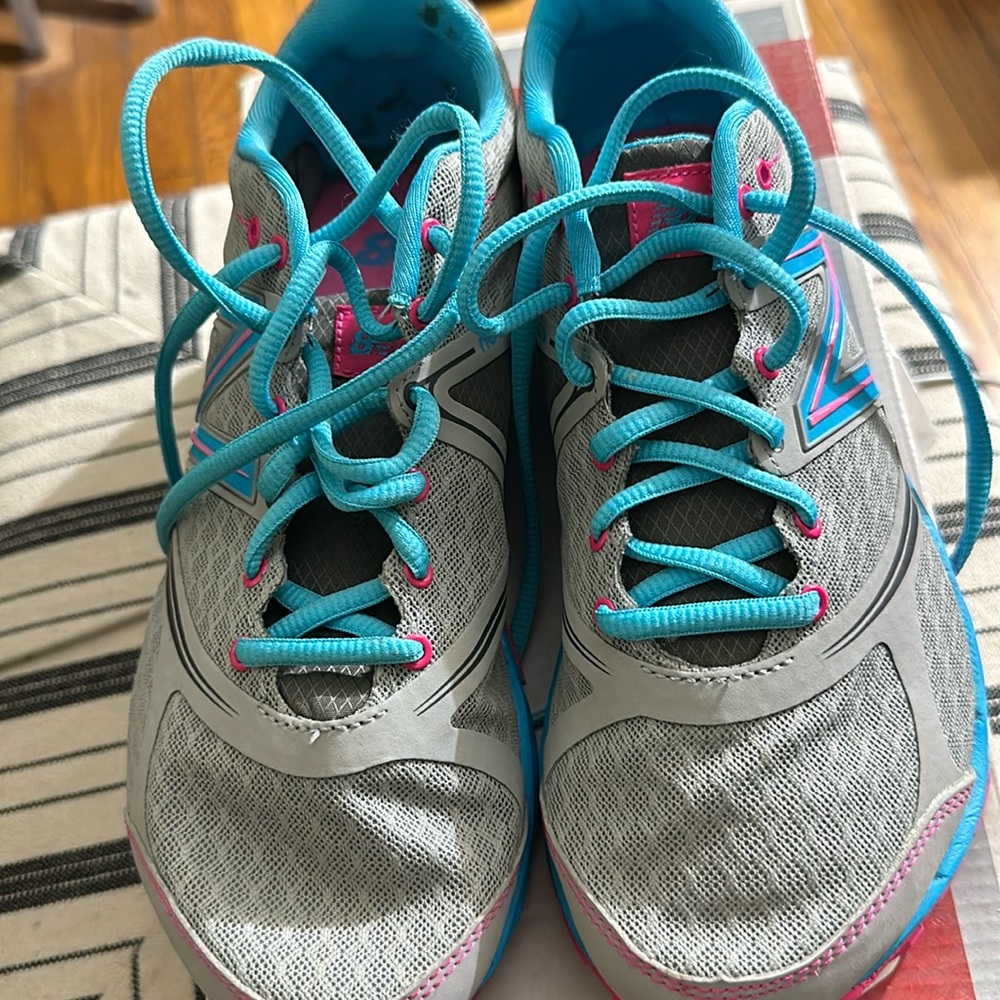 New Balance 730 women sz7